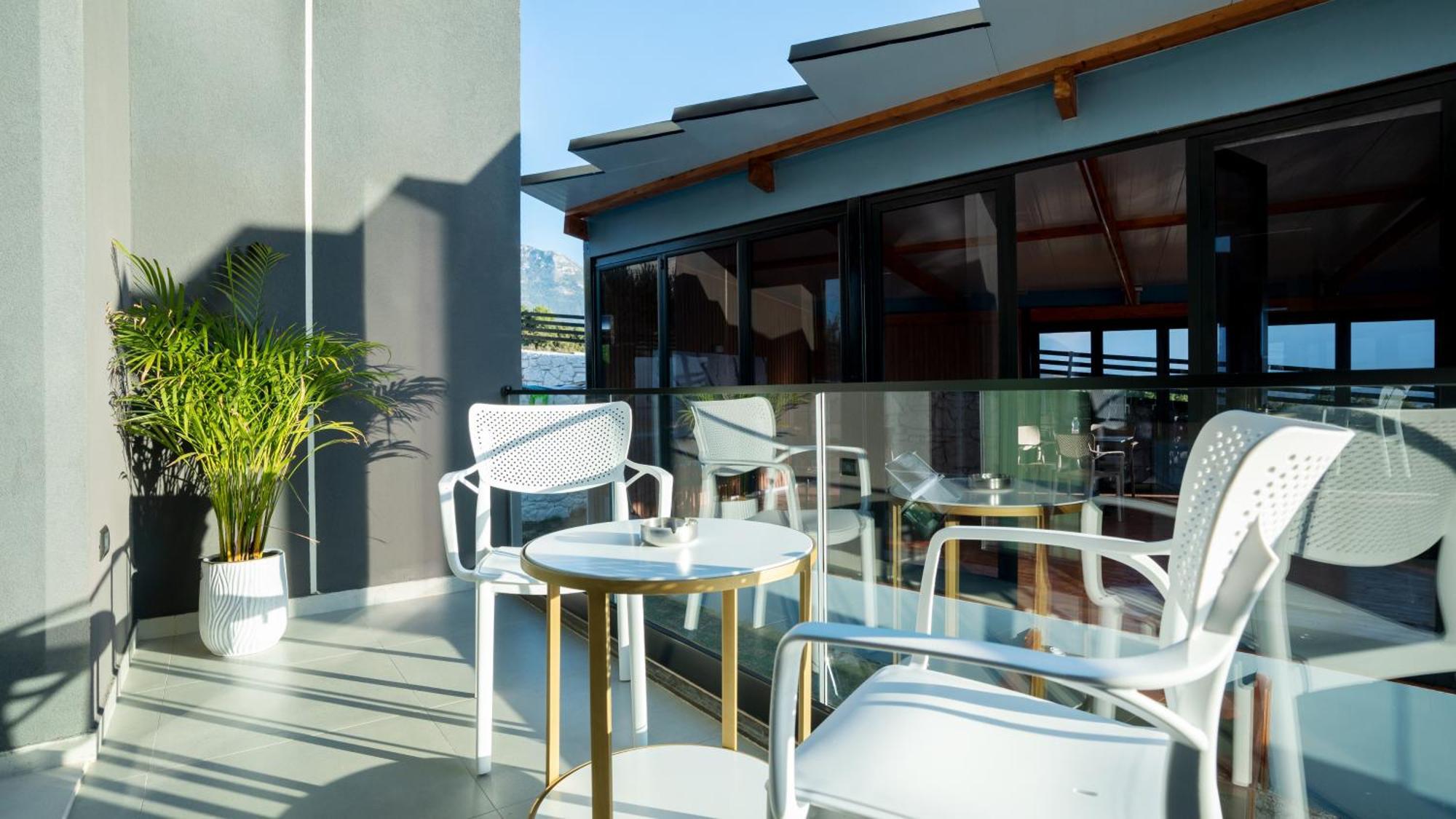 Sea Queen Luxury Hotel Radhime Luaran gambar