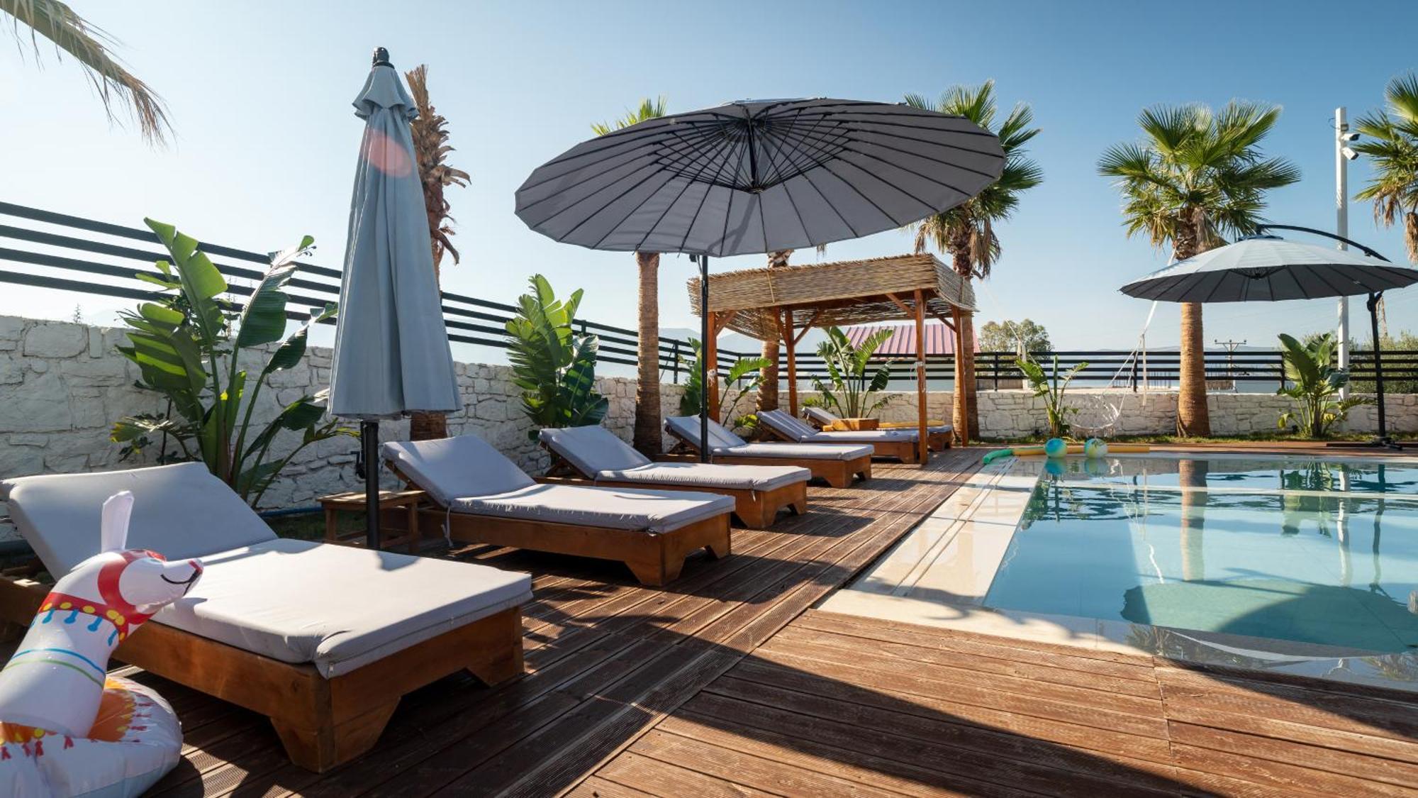 Sea Queen Luxury Hotel Radhime Luaran gambar